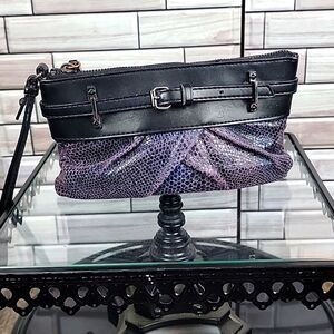 Simply Vera Vera Wang Snakeskin tucker wristlet